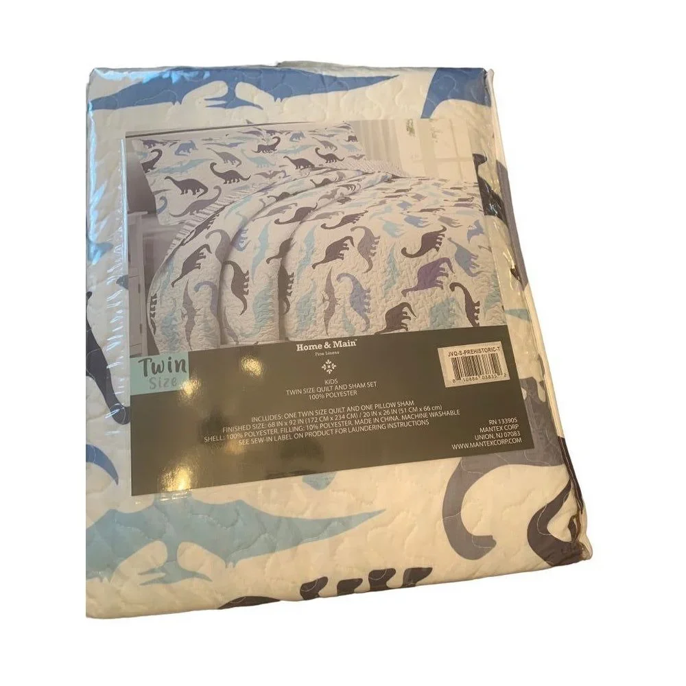 Home & Main Kids Quilt and Sham Set White Blue Dinosaur Pattern Twin Size